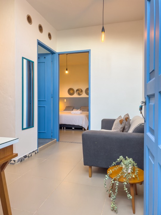 Sala privada de la habitación deluxe Azulado 13
